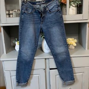 Universal Thread Jeans
